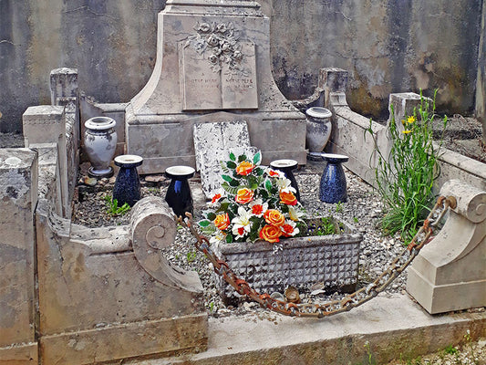 Restauration de la tombe des parents de Maître Philippe de Lyon.