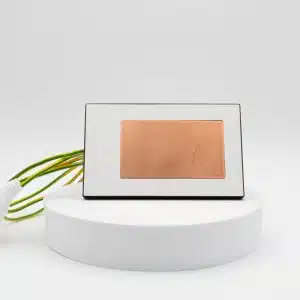 Ioniseur négatif naturel sur son socle, plaque de cuivre et câble de terre vert et jaune