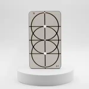 Le transféreur de Bernard Tenand : plaque rectangulaire gravée de cercles au nombre d'or, repères N et BT